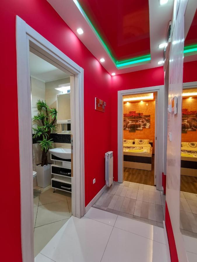 Spa Apartman Red Passion Appartement Belgrado Buitenkant foto