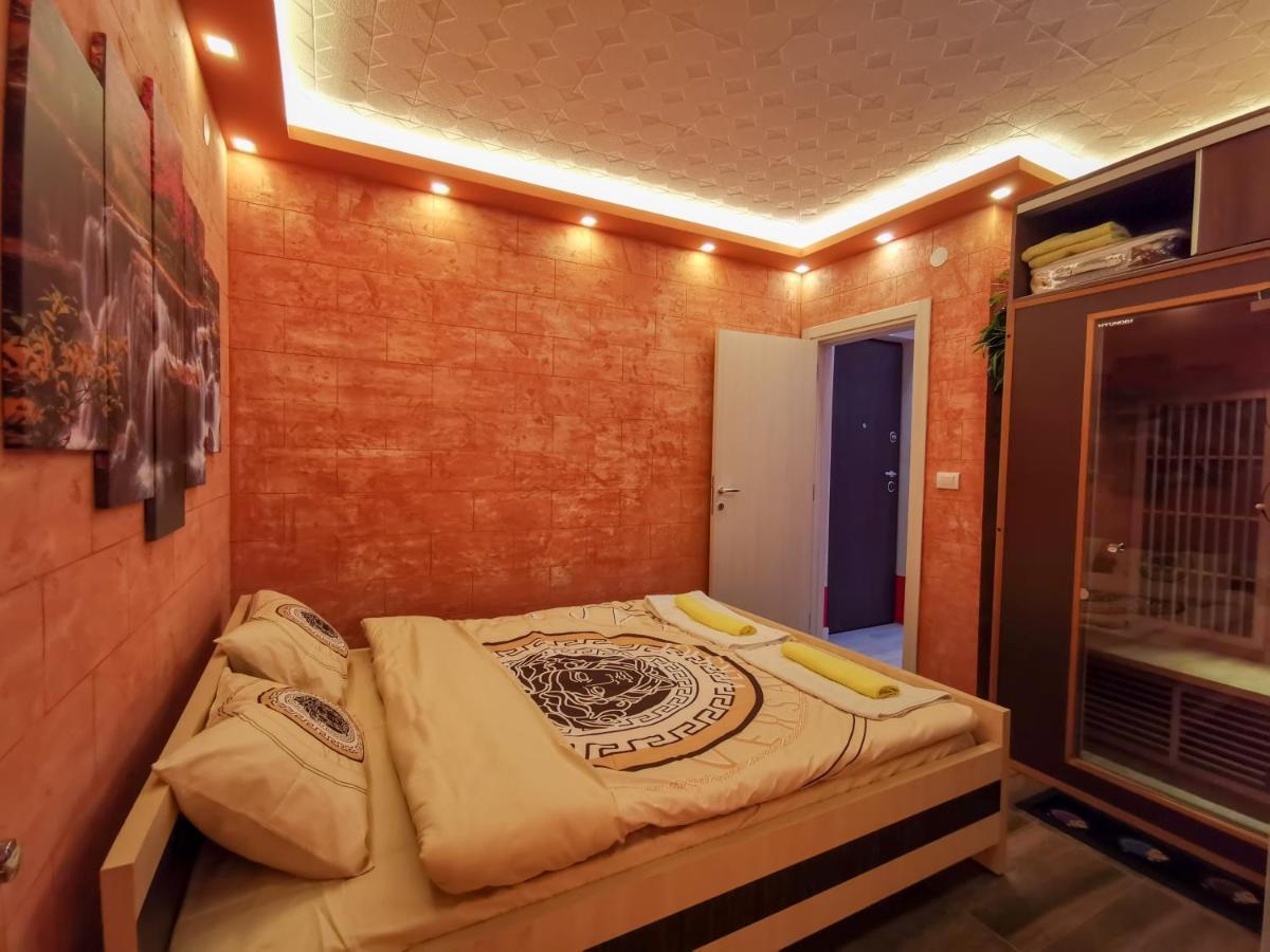 Spa Apartman Red Passion Appartement Belgrado Buitenkant foto
