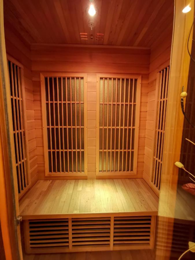 Spa Apartman Red Passion Appartement Belgrado Buitenkant foto