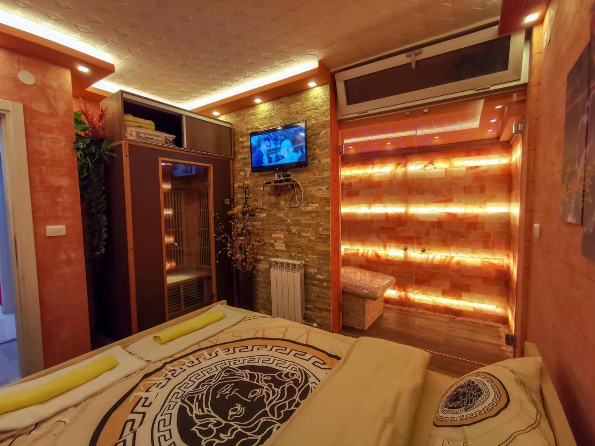 Spa Apartman Red Passion Appartement Belgrado Buitenkant foto